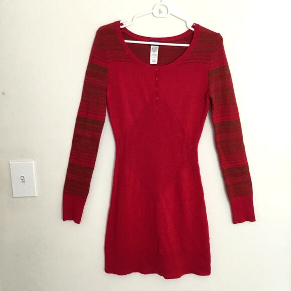 Patagonia Raspberry Red Rios Secret Lamb's Wool Dress S - Picture 1 of 9